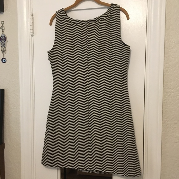Ben Sherman Mod Retro Shift Chevron Dress - Picture 7 of 7